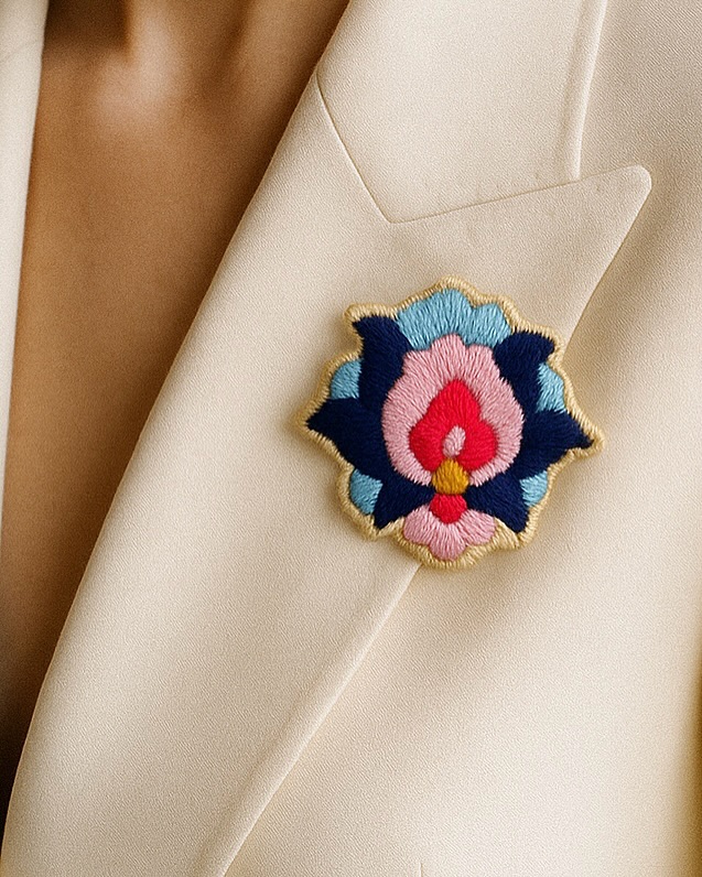 گل سینه مینیاتوری