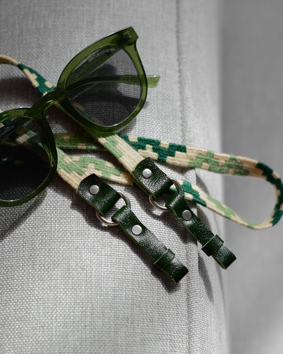 بندعینک گلیمی طرح اردیبهشت